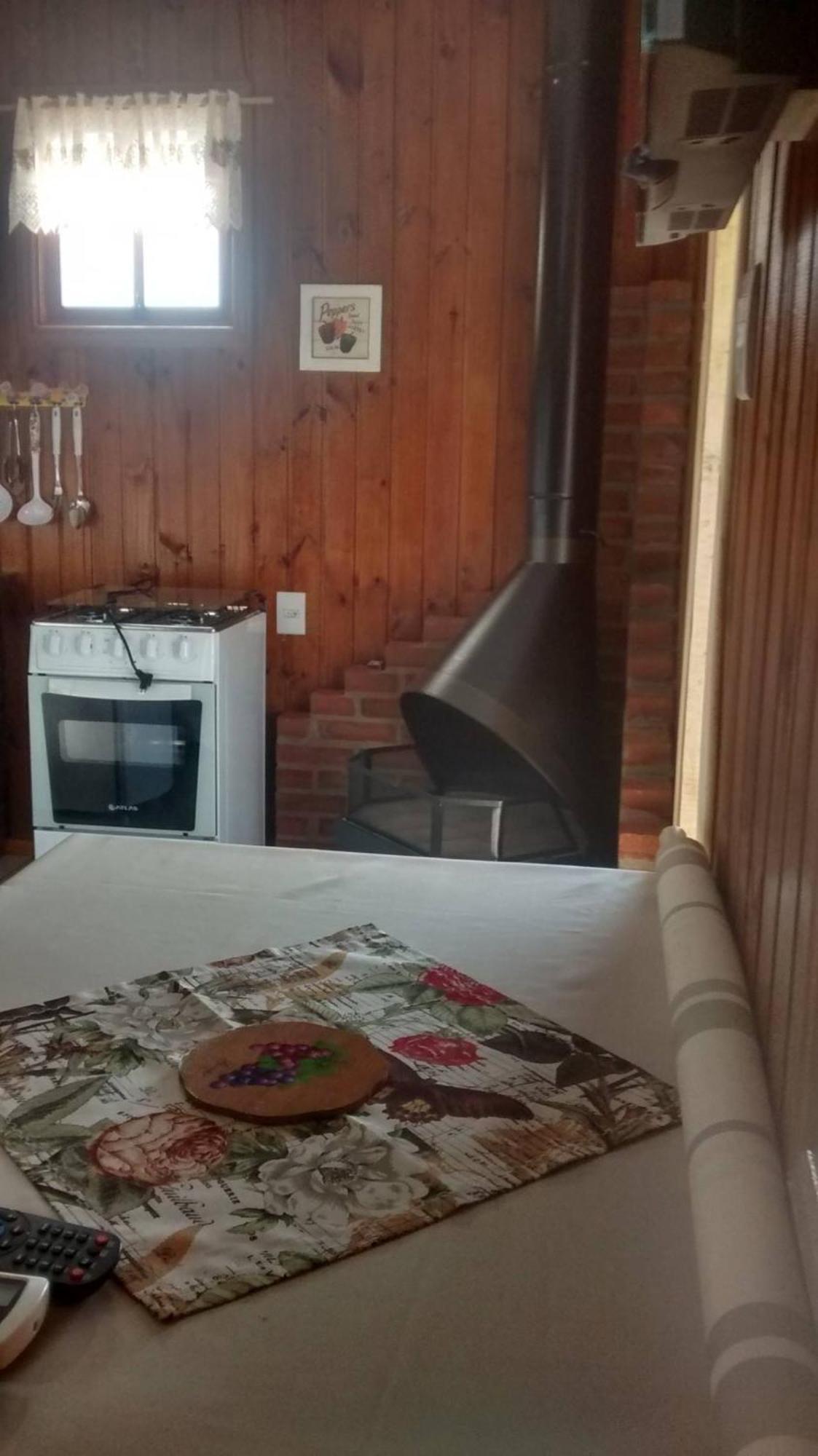 Chalés Rincão Comprido Canela Esterno foto